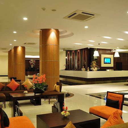 August Suites Pattaya Εξωτερικό φωτογραφία