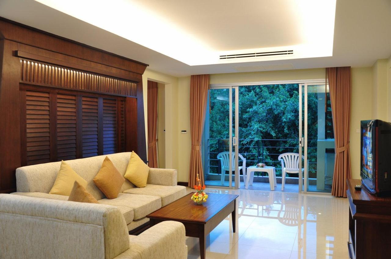 August Suites Pattaya Δωμάτιο φωτογραφία