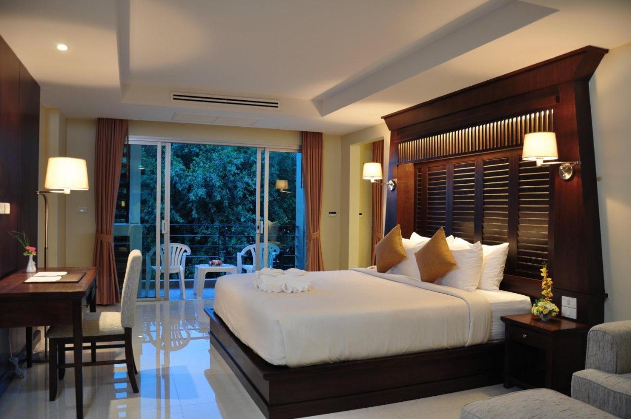 August Suites Pattaya Δωμάτιο φωτογραφία