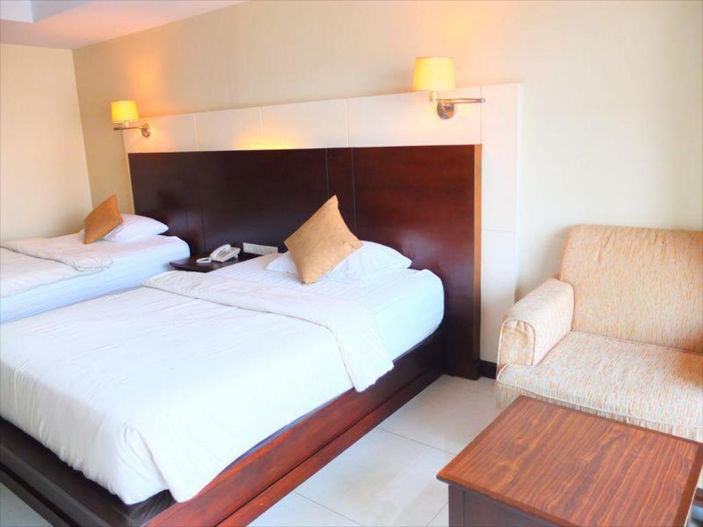 August Suites Pattaya Εξωτερικό φωτογραφία