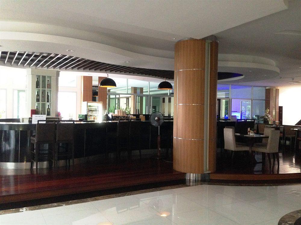 August Suites Pattaya Εξωτερικό φωτογραφία