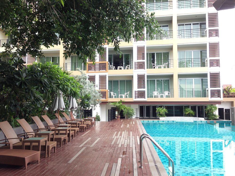 August Suites Pattaya Εξωτερικό φωτογραφία